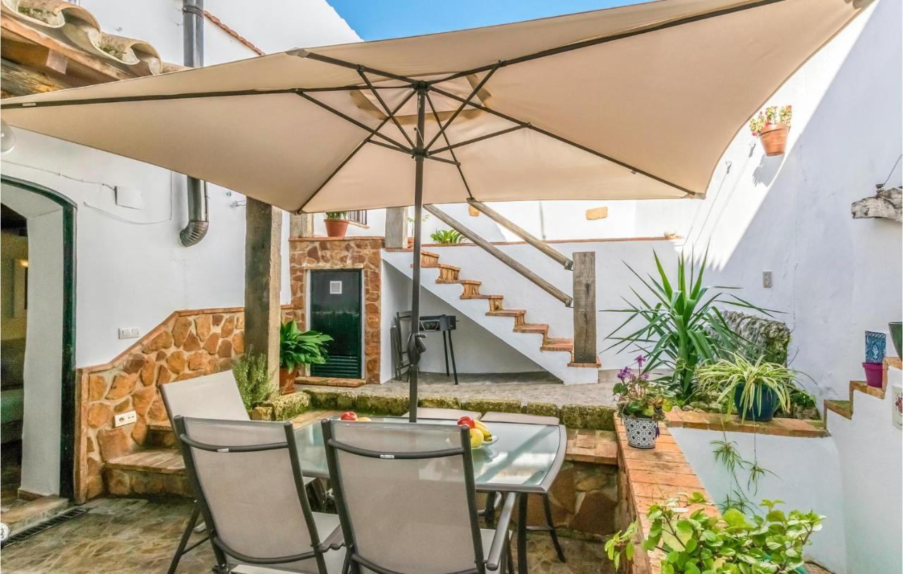 Pet Friendly Home In Hornachuelos With Kitchen Luaran gambar